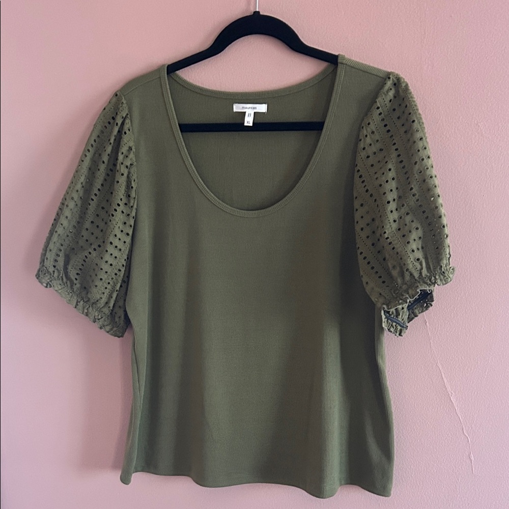 Women’s rib scoop neck tshirt with eyelet sleeves